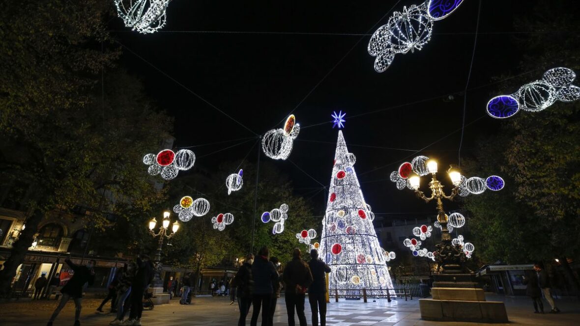 Luces de la Navidad en Granada - Roberto Arechandieta