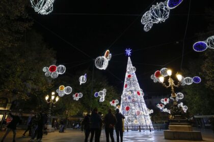 Luces de la Navidad en Granada - Roberto Arechandieta